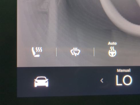 Used 2023 Tesla Model Y Long Range image 25