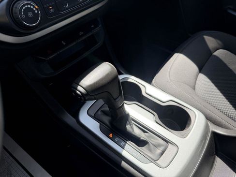 Used 2017 Chevrolet Colorado LT w/ LT Convenience Package image 17