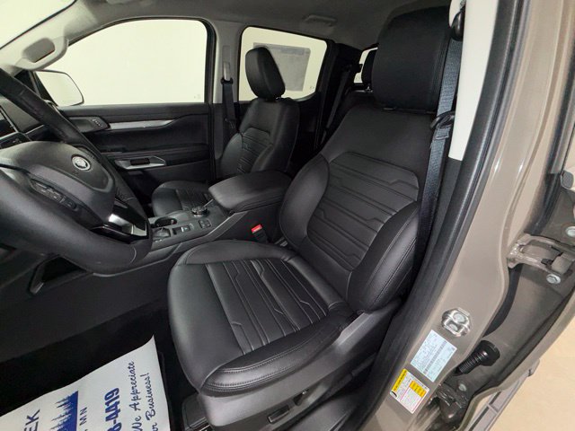 New 2026 Ford Ranger Lariat w/ Black Appearance Package AWD/4WD image 13