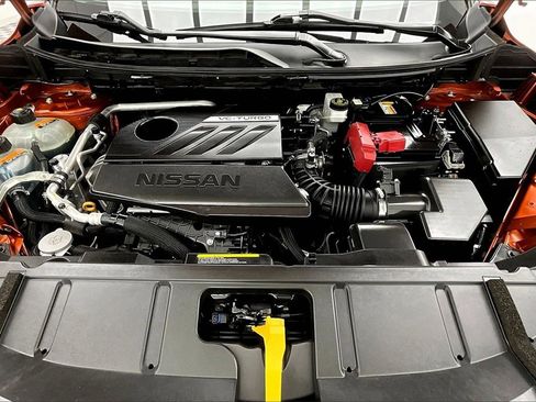 Used 2022 Nissan Rogue SL w/ SL Premium Package image 10