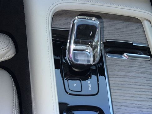 Used 2023 Volvo S90 B6 Ultimate image 22