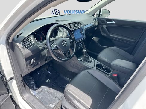 Used 2019 Volkswagen Tiguan SE FWD image 10