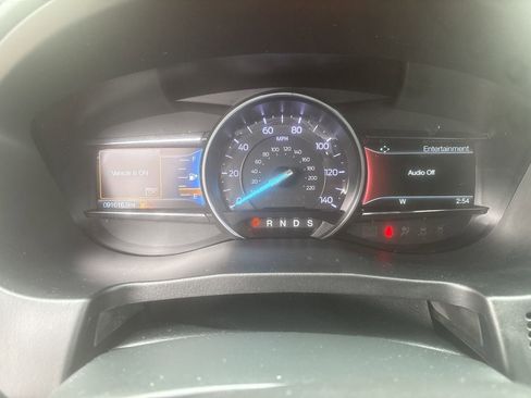 Used 2018 Ford Explorer XLT w/ Equipment Group 201A image 14