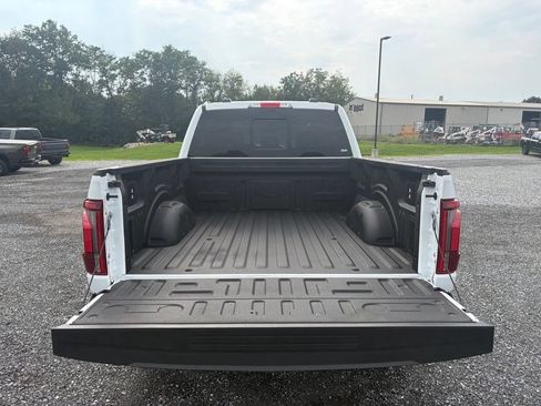Used 2025 Ford F150 Lariat w/ Equipment Group 502A High AWD/4WD image 18