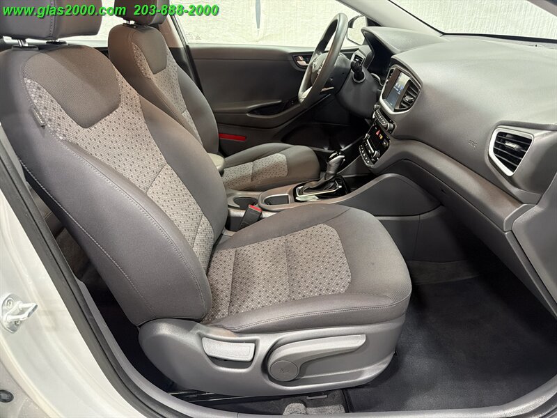 Used 2018 Hyundai Ioniq Blue FWD image 21