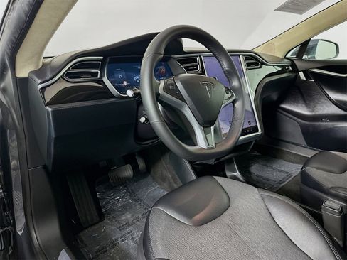 Used 2016 Tesla Model S 70D image 10