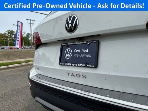 Certified 2024 Volkswagen Taos SE AWD/4WD image 9