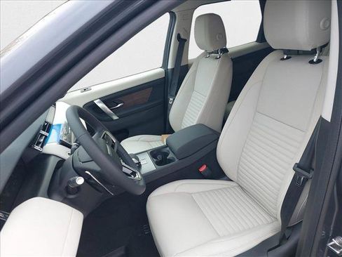 New 2025 Land Rover Discovery Sport S image 15