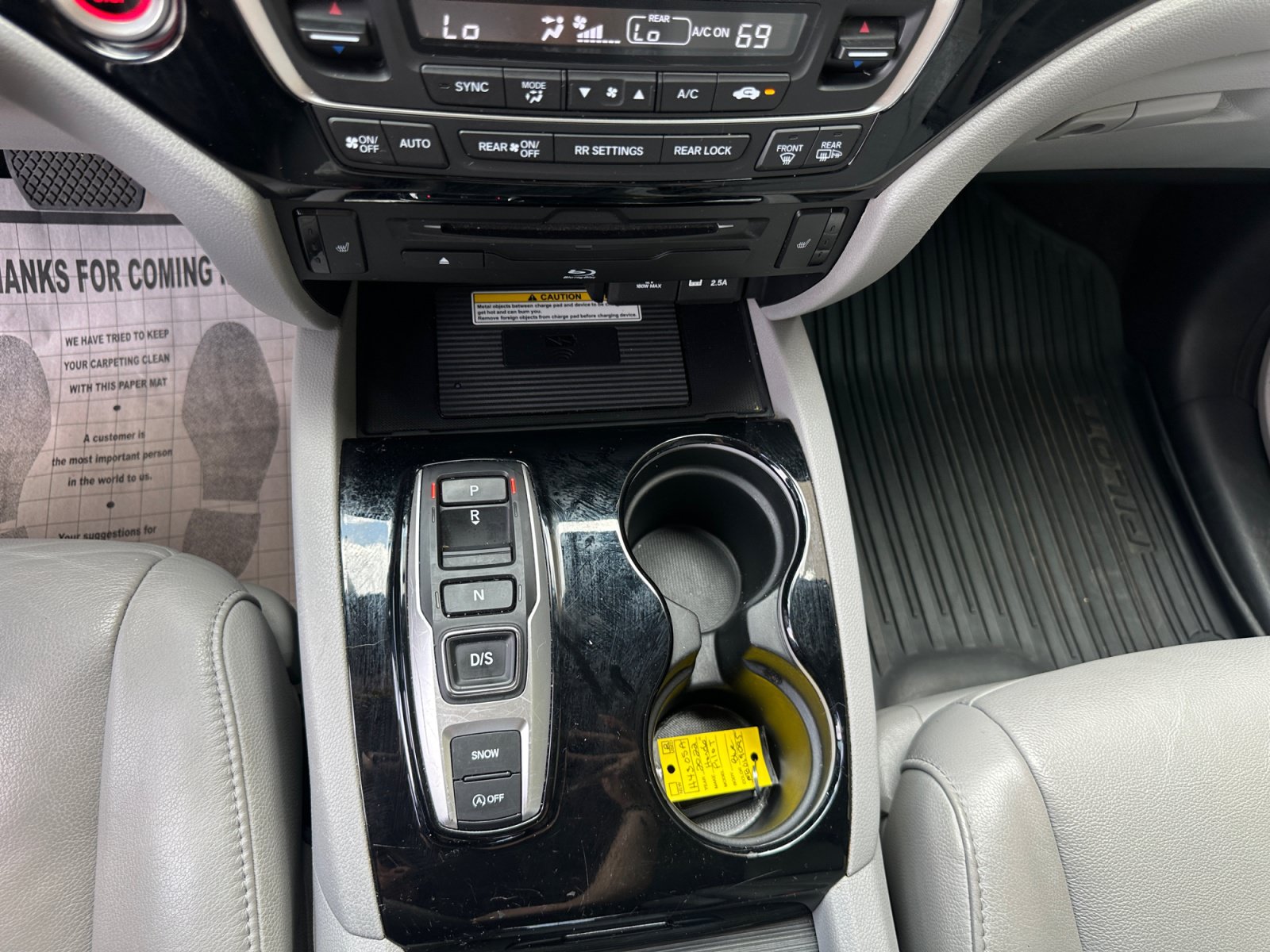 Used 2022 Honda Pilot Touring image 18