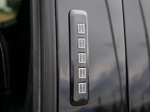 Used 2015 Ford F150 XLT w/ Equipment Group 302A Luxury AWD/4WD image 58