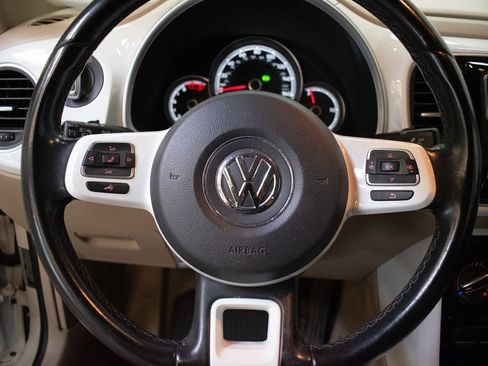 Used 2017 Volkswagen Beetle 1.8T SE FWD image 12