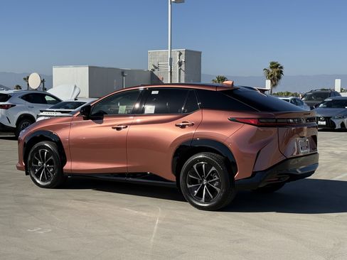 New 2026 Lexus RZ 450e AWD image 10