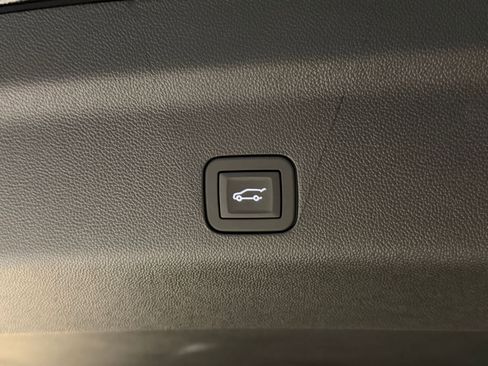 New 2026 Cadillac Escalade ESV Platinum Sport AWD/4WD image 62