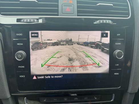 Used 2020 Volkswagen GTI SE image 13