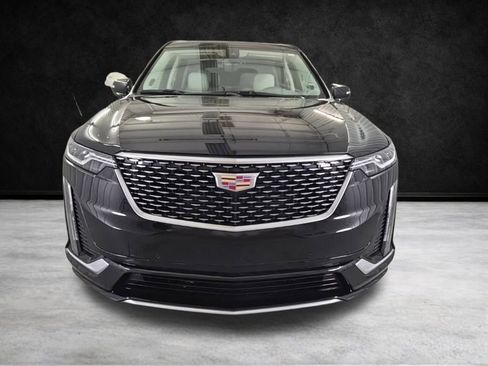 Certified 2025 Cadillac XT6 Premium Luxury image 4