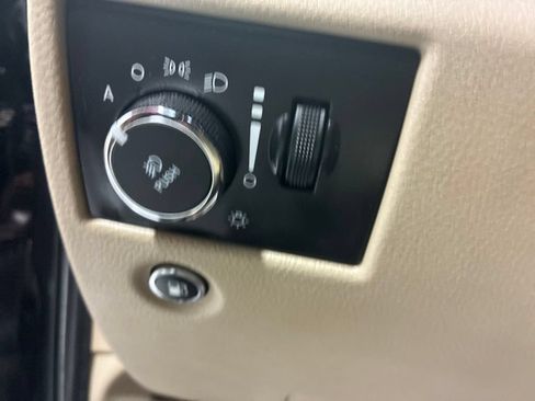 Used 2016 Jeep Grand Cherokee Limited AWD/4WD image 18