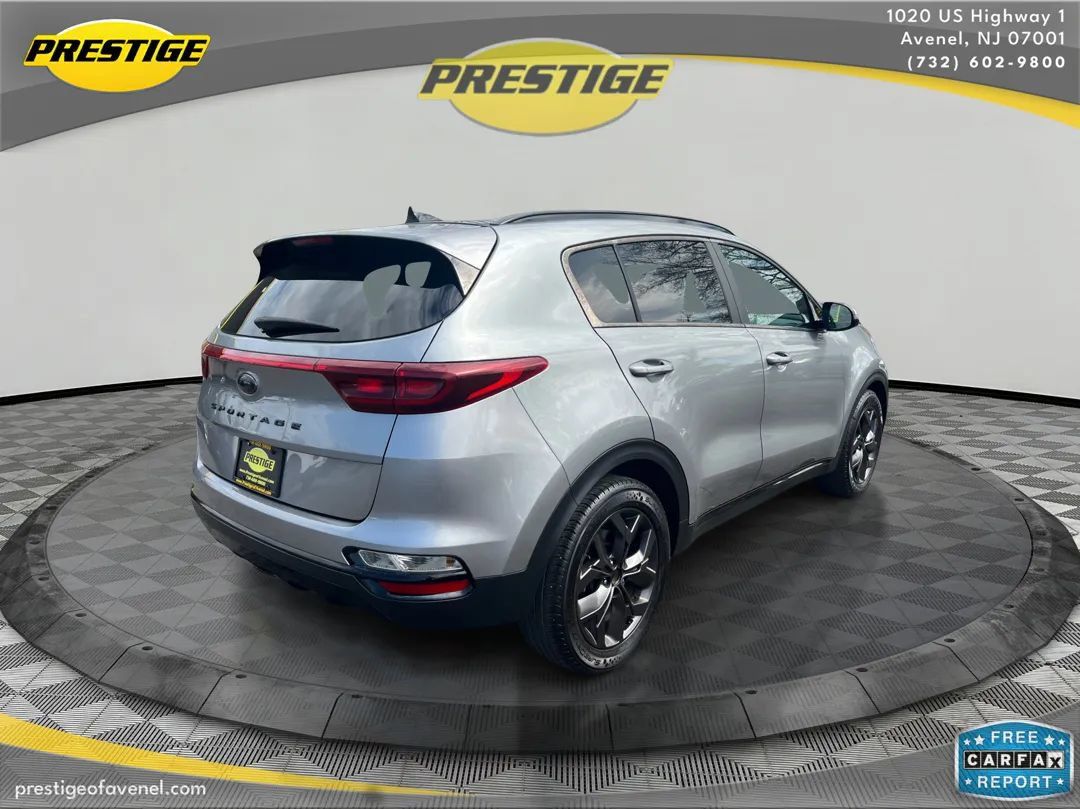 Used 2022 Kia Sportage Nightfall Edition FWD image 5