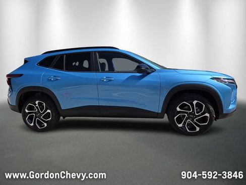 New 2026 Chevrolet Trax RS image 8