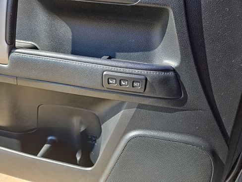 Used 2020 Toyota 4Runner Limited image 40