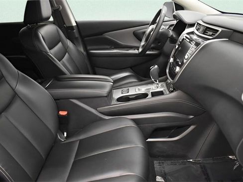 Used 2022 Nissan Murano SV image 14