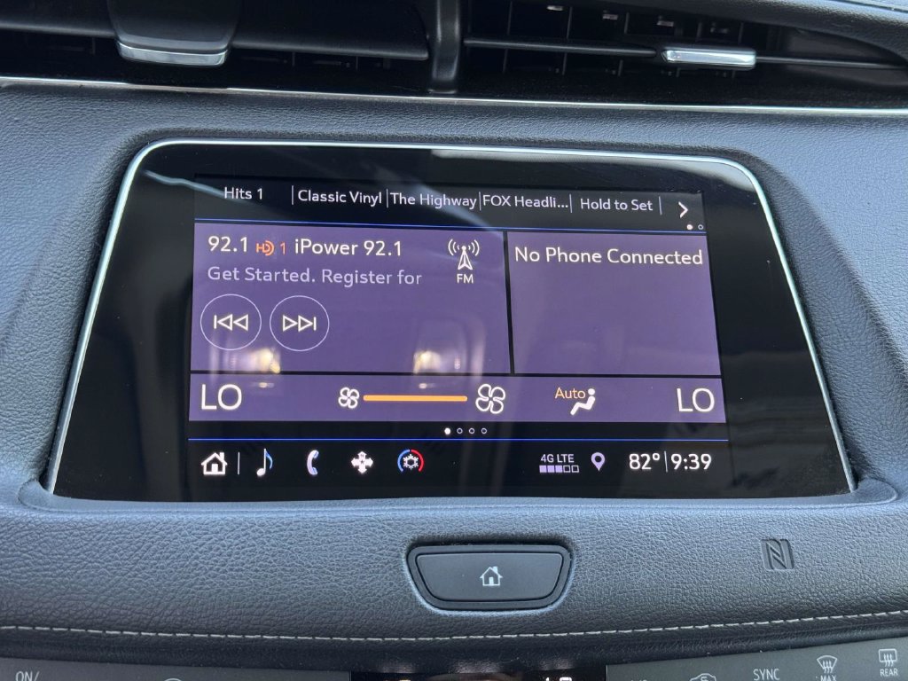 Used 2019 Cadillac XT4 Premium Luxury AWD/4WD image 3