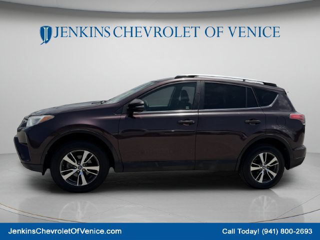 Used 2018 Toyota RAV4 XLE FWD image 10
