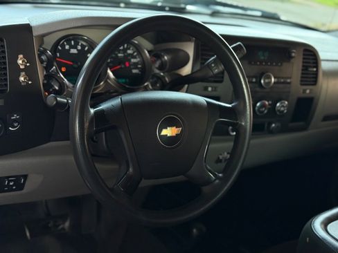 Used 2011 Chevrolet Silverado 2500 W/T AWD/4WD image 31