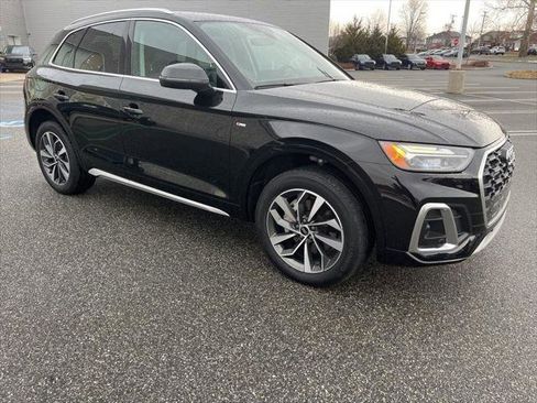 Certified 2023 Audi Q5 2.0T Premium w/ Convenience Package image 3