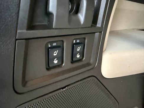 Used 2010 Toyota Sequoia Limited image 13