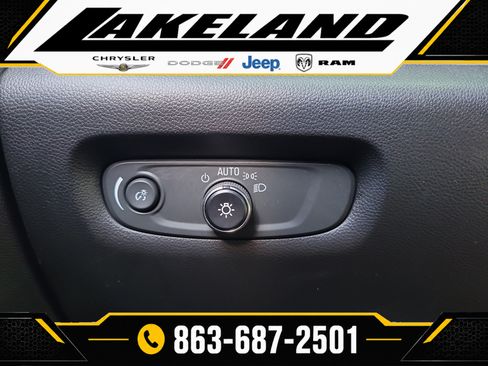 Used 2023 Chevrolet Traverse LT AWD/4WD image 31