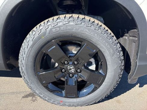 New 2026 Honda Ridgeline Black Edition image 10