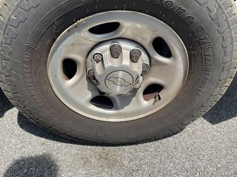 Used 2019 Chevrolet Express 2500 w/ Driver Convenience Package RWD image 31