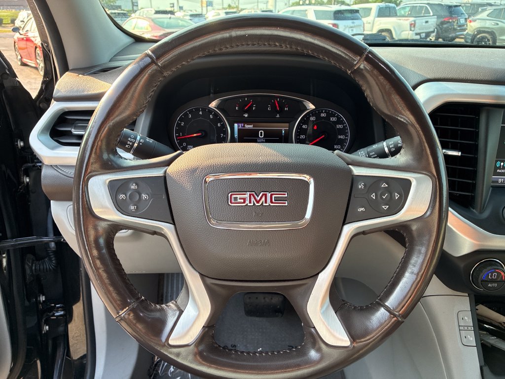 Used 2018 GMC Acadia SLT FWD image 13