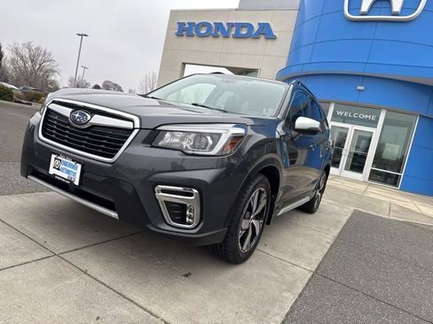 Used 2020 Subaru Forester Touring image 17