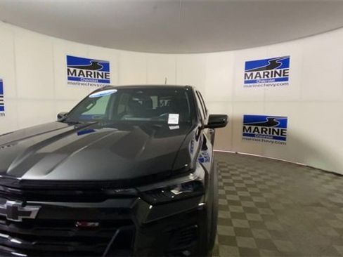 Used 2023 Chevrolet Colorado Z71 w/ Z71 Convenience Package 2 image 5