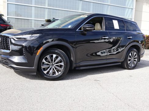 Certified 2023 INFINITI QX60 Pure image 1