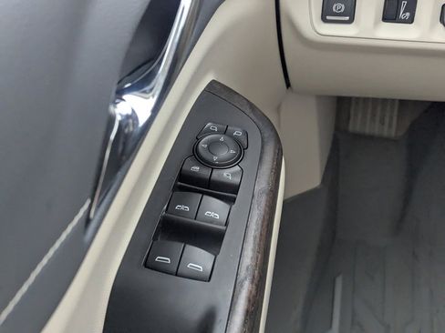 Used 2020 GMC Acadia Denali w/ Denali Ultimate Package image 30