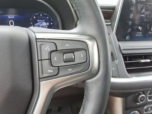 Certified 2023 Chevrolet Suburban Z71 w/ Luxury Package AWD/4WD image 29