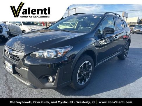 Used 2023 Subaru Crosstrek 2.0i Premium image 1