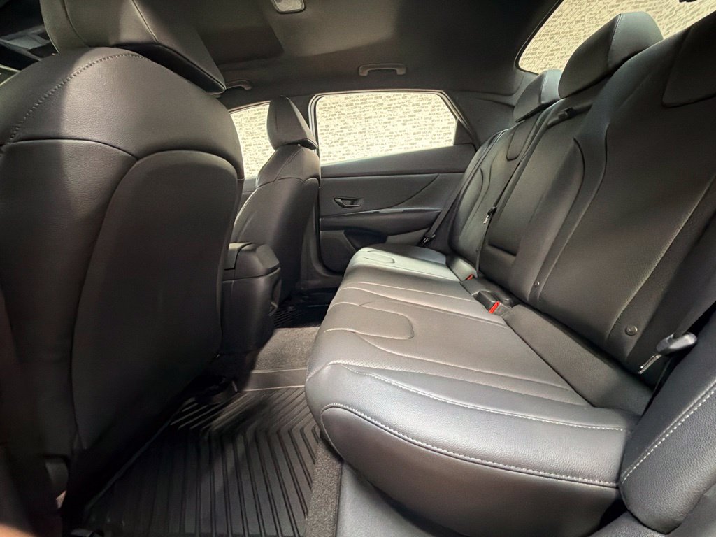 New 2026 Hyundai Elantra SEL Sport FWD image 13