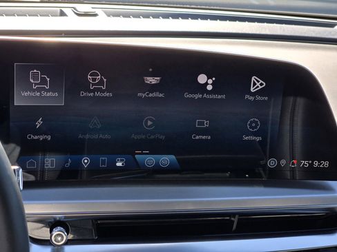 Certified 2025 Cadillac Lyriq Sport AWD/4WD image 18