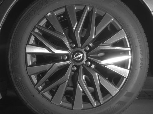 Used 2025 Nissan Altima 2.5 SV image 14