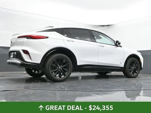 Used 2025 Buick Envista Sport Touring image 52