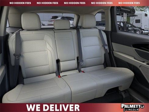 New 2026 Lincoln Nautilus Premier image 11