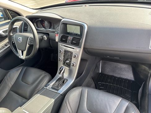 Used 2017 Volvo XC60 T5 Dynamic w/ Preferred Option Package image 17