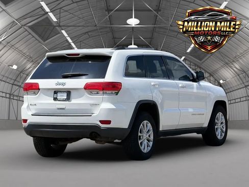 Used 2014 Jeep Grand Cherokee Laredo w/ 18" Wheel & 8.4" Radio Group AWD/4WD image 9