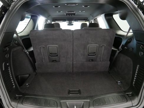 Certified 2024 Dodge Durango R/T image 12