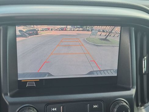 Used 2020 Chevrolet Colorado LT w/ LT Convenience Package RWD image 17