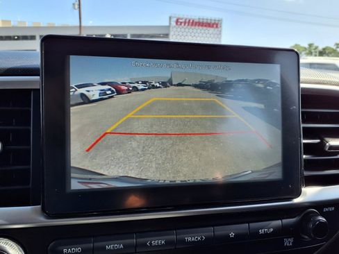 Used 2020 Hyundai Venue SEL FWD image 5