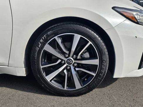 Used 2023 Nissan Maxima SV w/ Floor Mat Group image 9